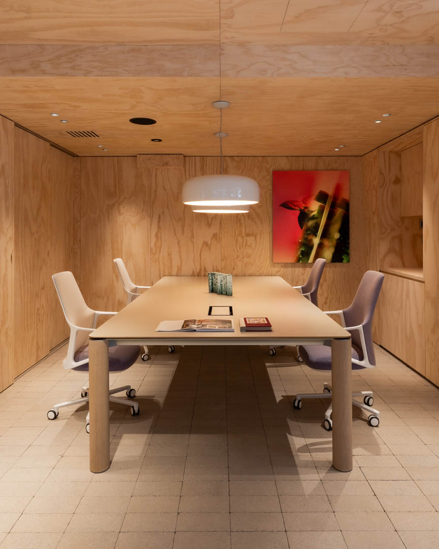 Andreu World colección - Mesa de comedor estilo minimalista
